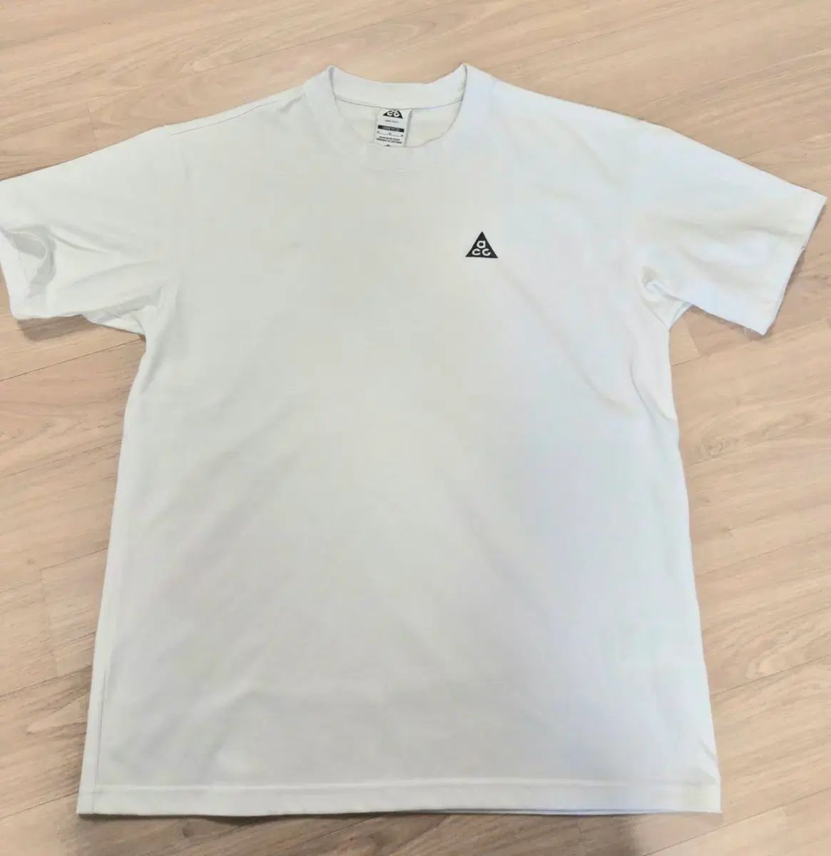 ナイキ ACG ロゴ 半袖 Tシャツ 白