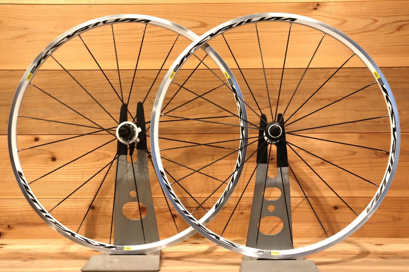 マヴィック MAVIC キシリウム KSYRIUM エキップ EQUIPE アルミ