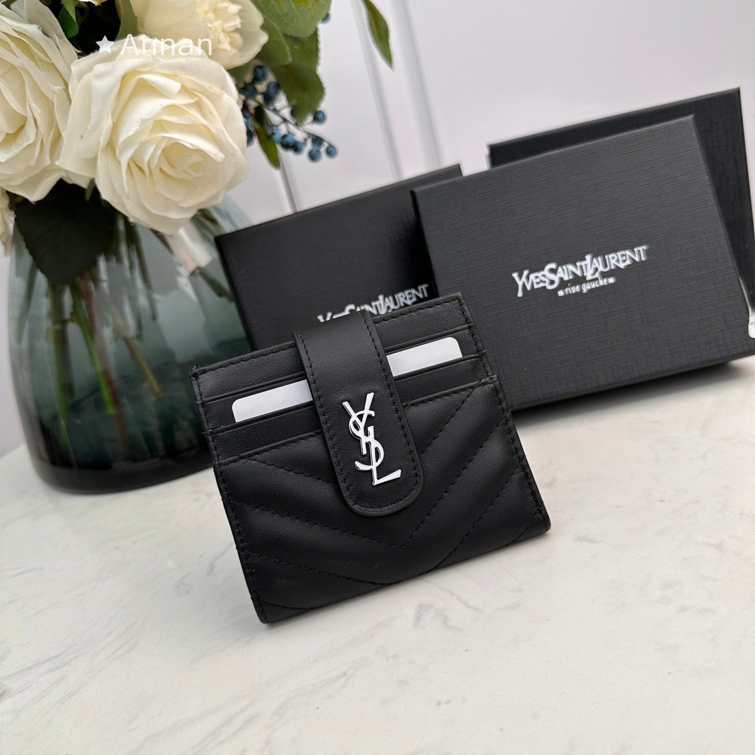 【限定】送料無料 YSL Yves saint Laurentイヴ イヴサンローラン折り財布 小銭入れ