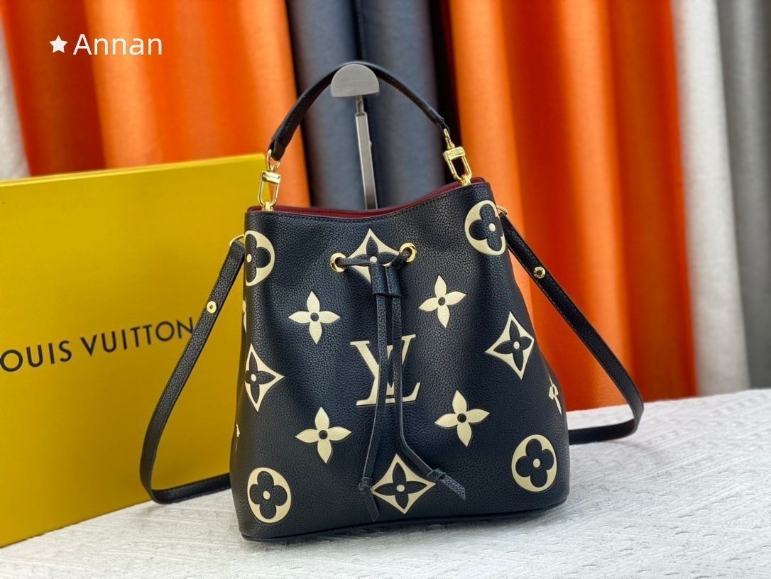 LOUIS VUITTON ルイヴィトン バック ネオノエ MM M45497