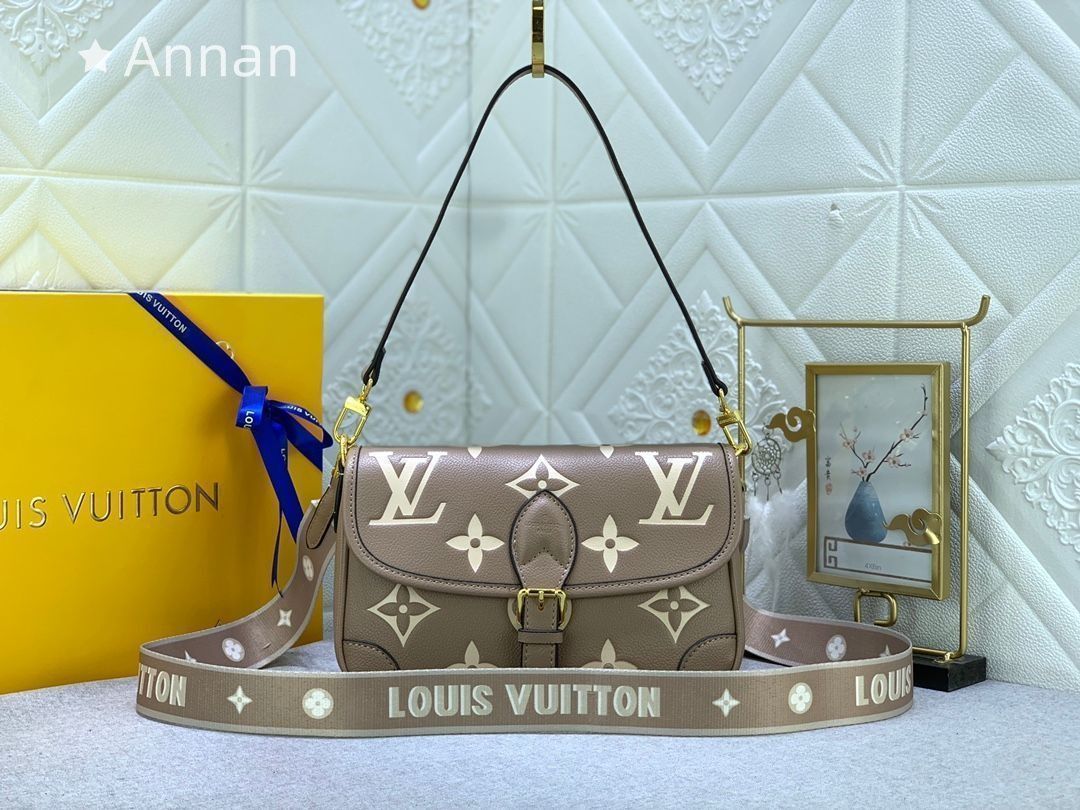 未使用☆ 新品 LOUIS VUITTON 折り財布 ルイヴィトン 折り財布 小銭入れ