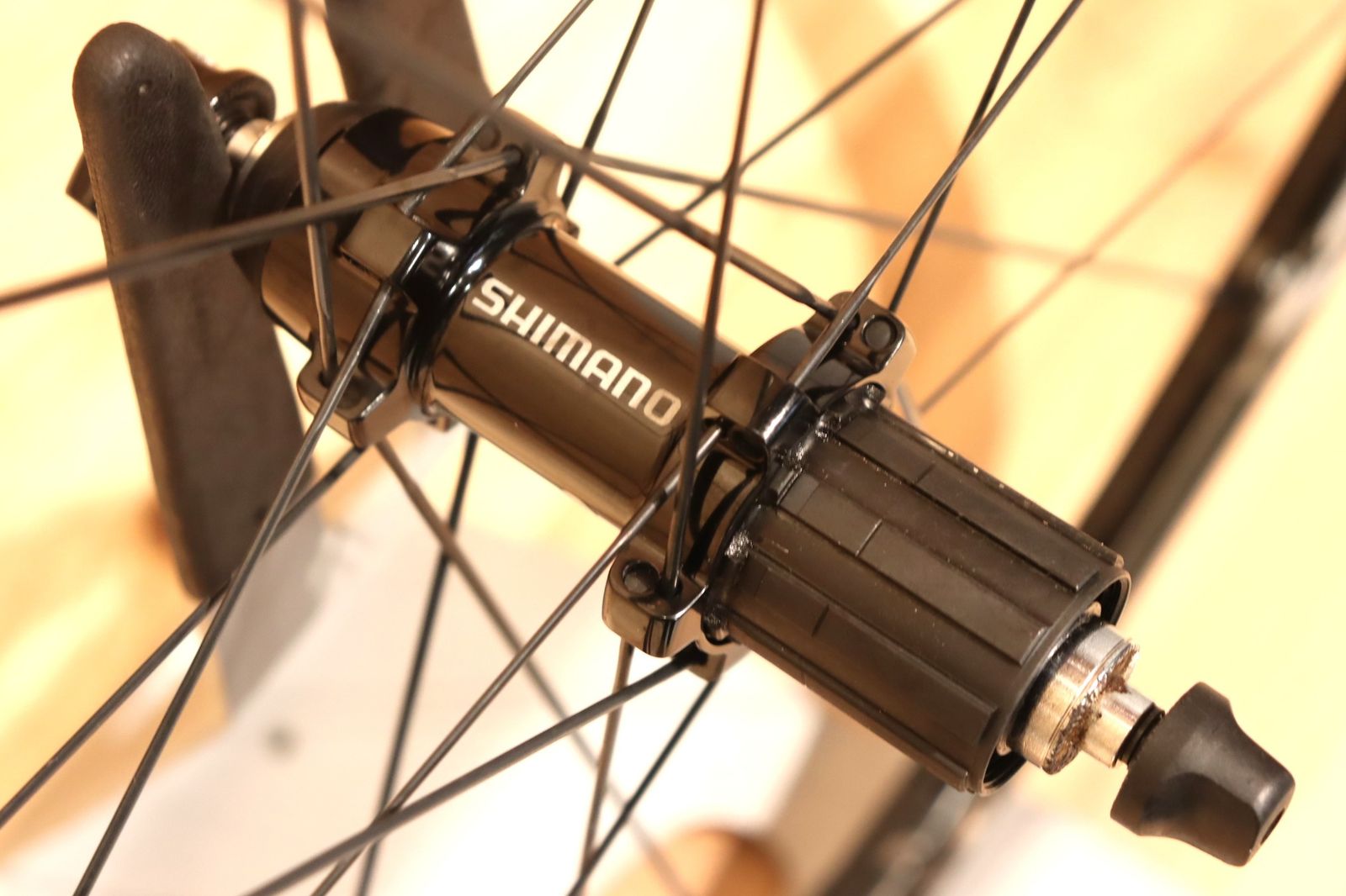 シマノ SHIMANO WH-RS81-C24-CL アルミ/カーボン クリンチャー