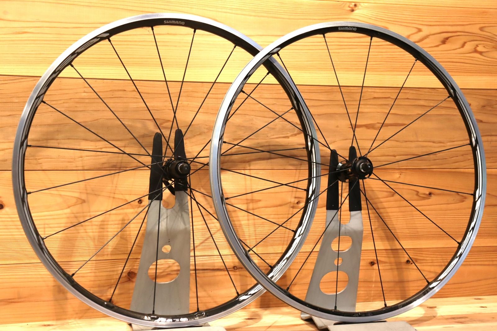 シマノ SHIMANO WH-RS81-C24-CL アルミ/カーボン クリンチャー
