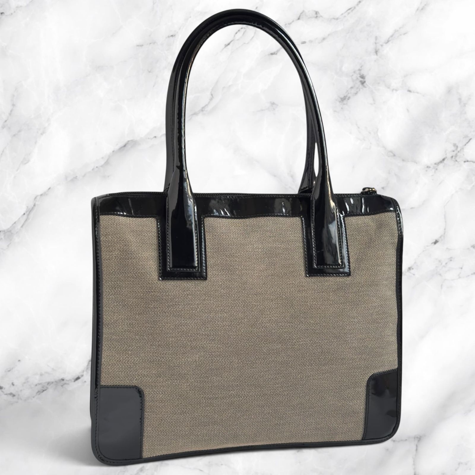 GUCCI グッチ トートバッグ ハンドバッグ 肩掛け キャンバス エナメル