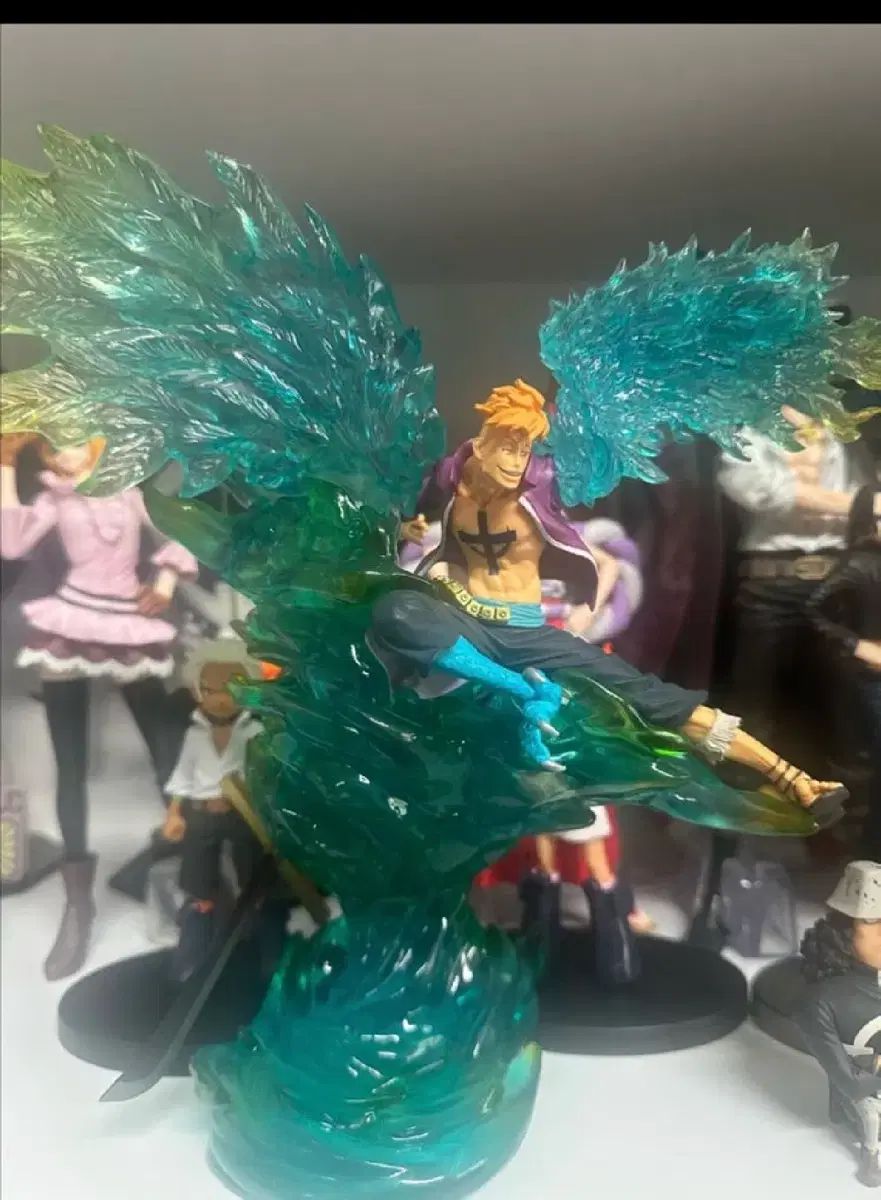ONE PIECE マルコ フィギュア 青い炎