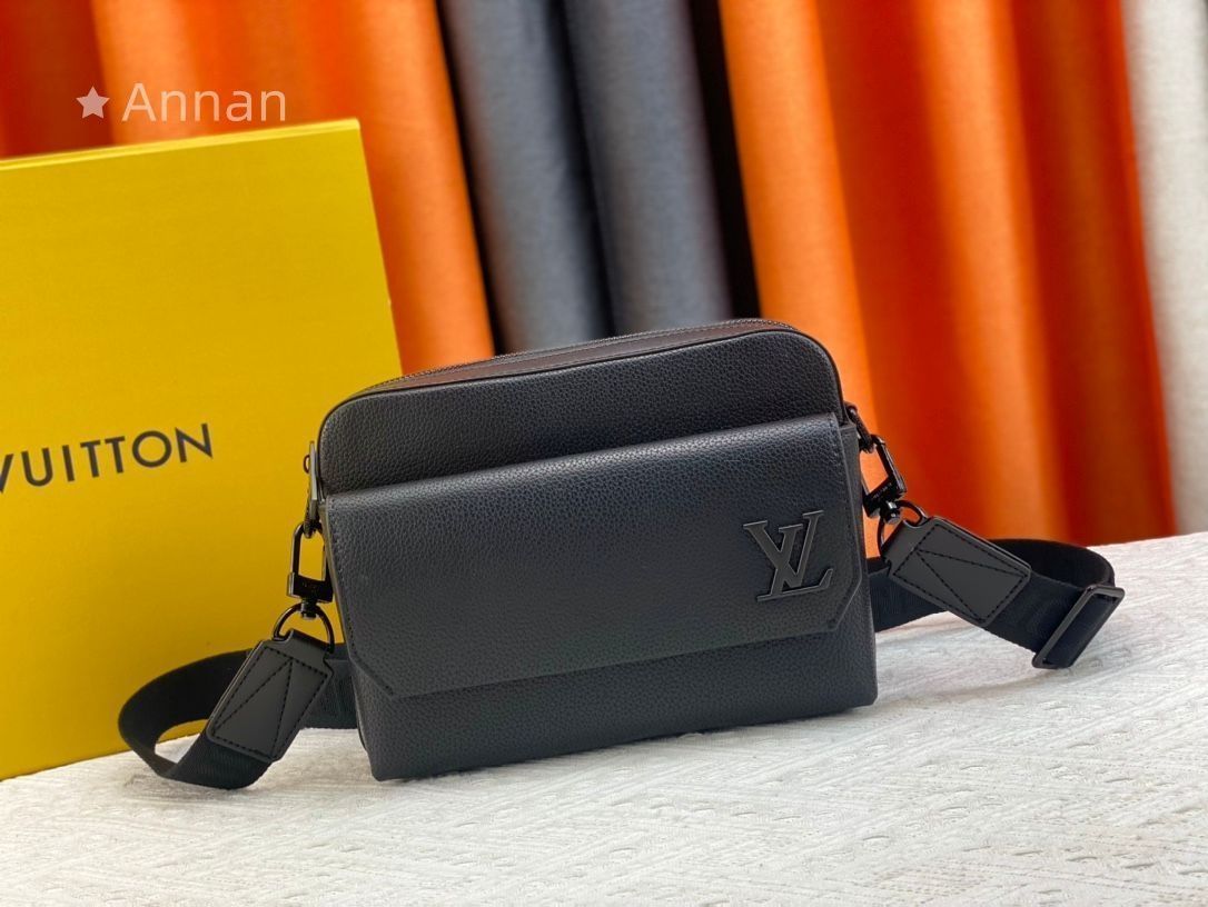 高品質 LOUIS VUITTON ルイ ヴィトン メンズ ショルダーバッグ ファストライン メッセンジャー アエログラム ブラック M22482 美品