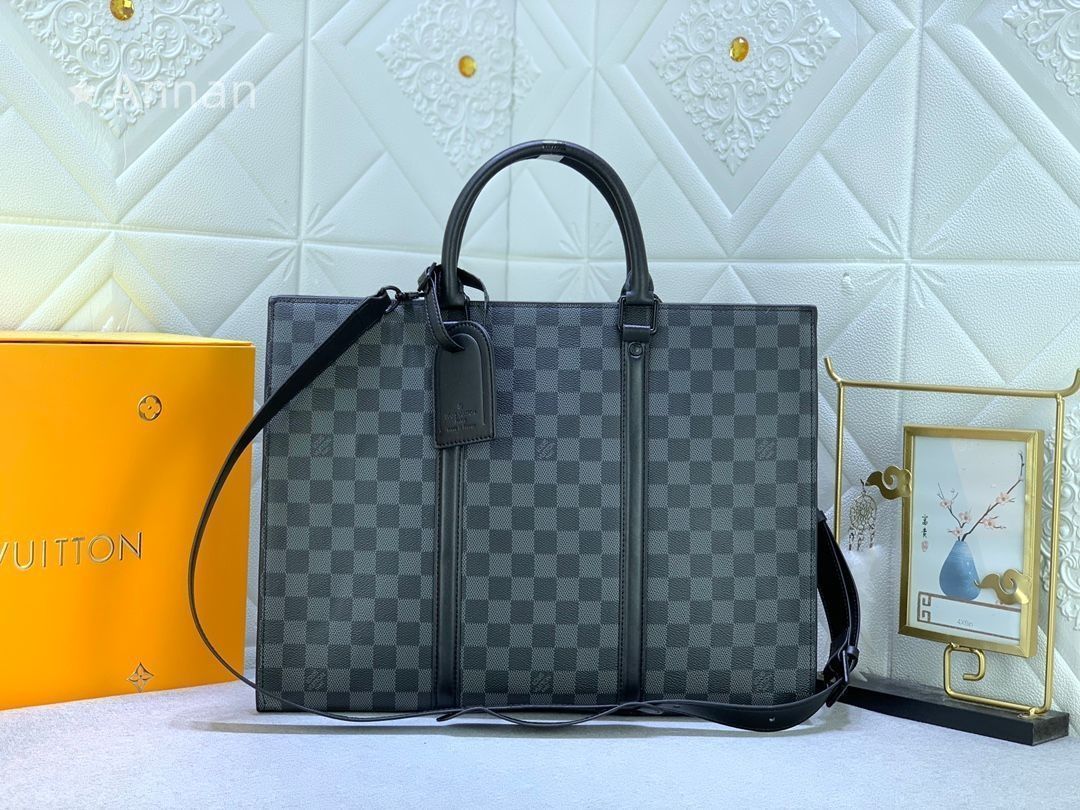 ルイヴィトン　LOUIS VUITTON　ビジネスバッグ エクリプス　サックプラ ホリゾンタル ジップ　ブリーフケース　エクスプローラー ブラック