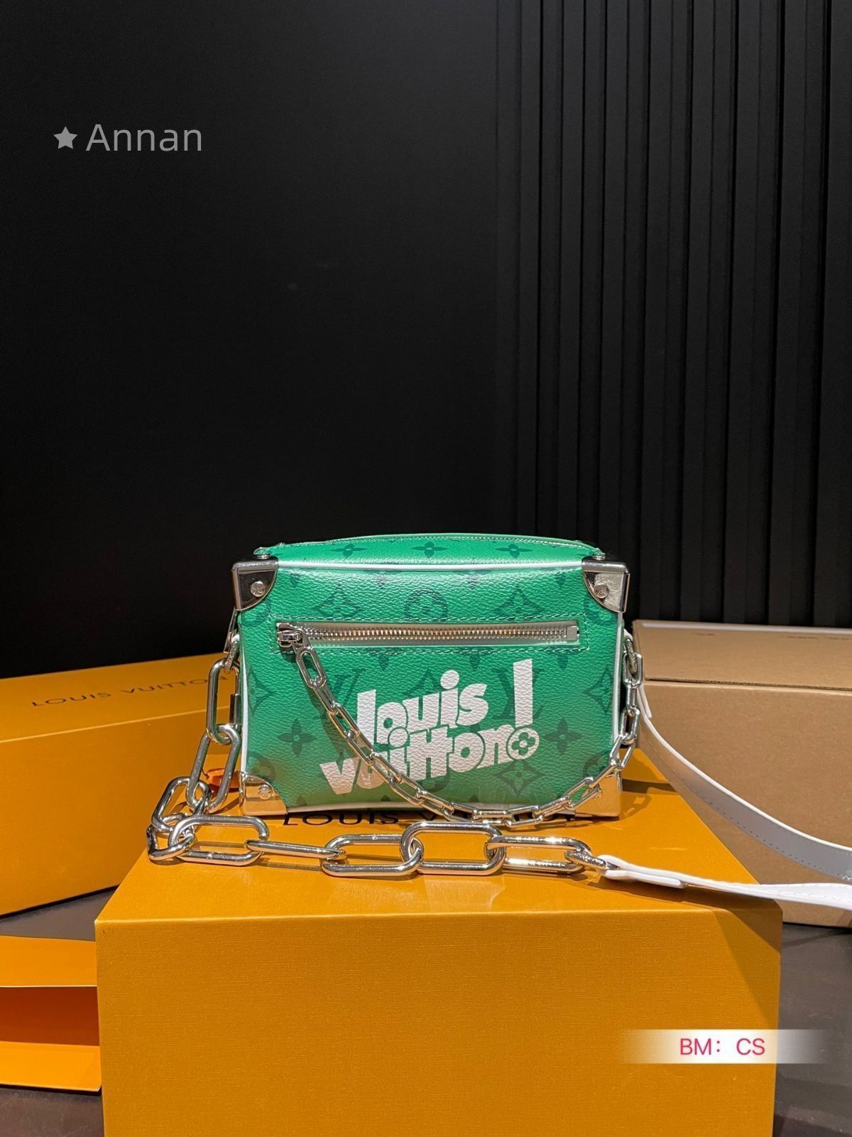 美品 LOUIS VUITTON ルイヴィトン メンズ ショルダーバッグ