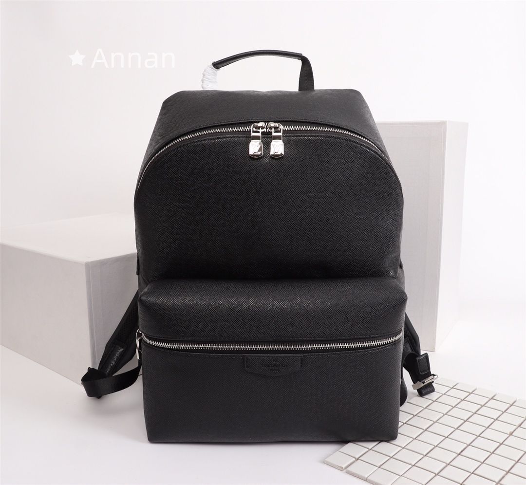 美品★ルイヴィトン LOUIS VUITTON バックパック リュック 人気モデル 送料無料 M33450 タイガ ディスカバリー黒