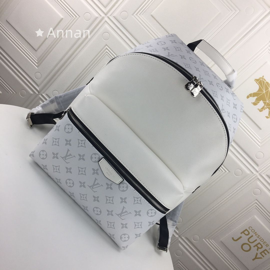 送料無料 ルイヴィトン LOUIS VUITTON メンズ バックパック リュック 人気モデル 送料無料 ディスカバリー LVロゴ フラワー ブルー デイパック タイガラマ モノグラム コバルト