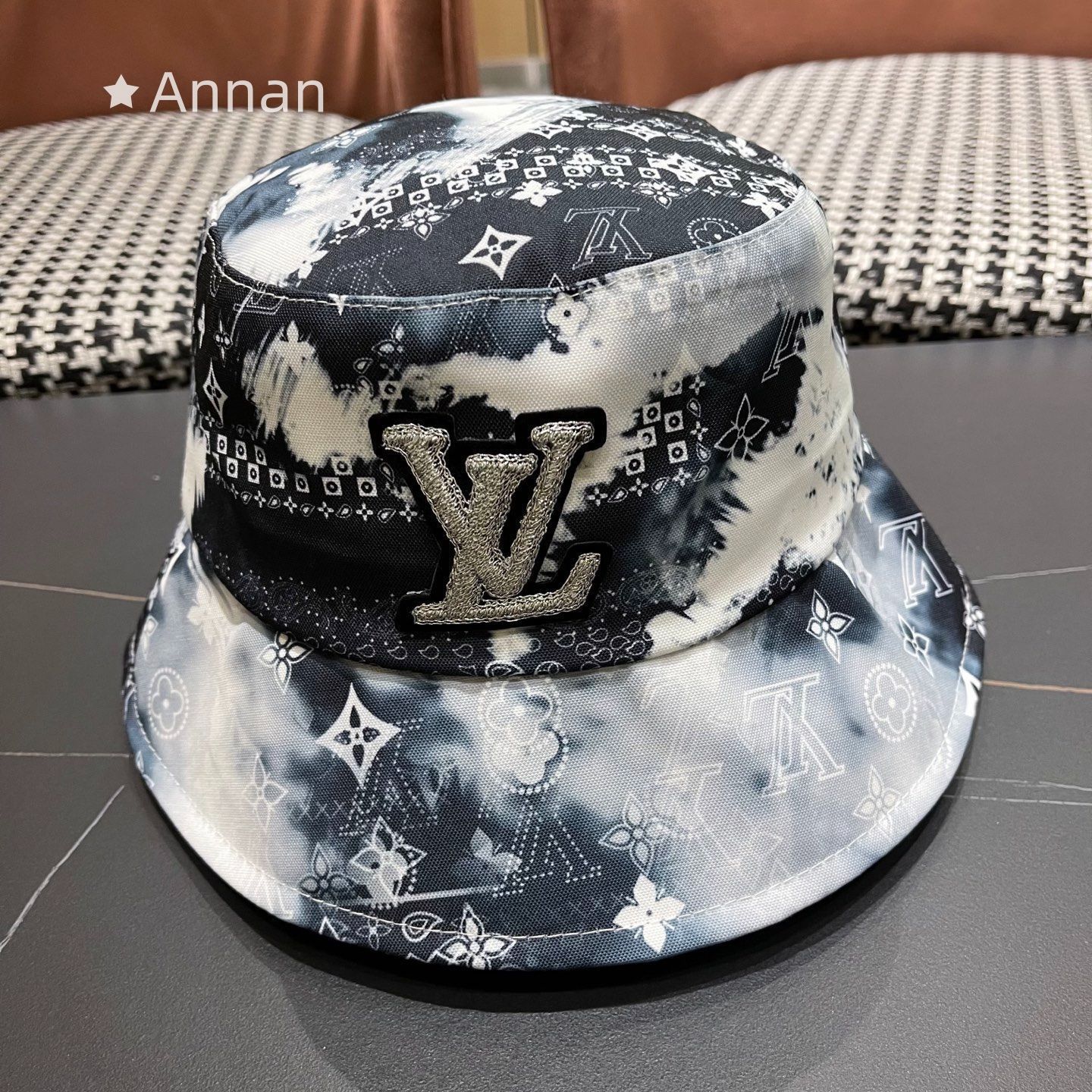 大幅値下げ LOUIS VUITTON (ルイヴィトン) 帽子 メンズ バケットハット 