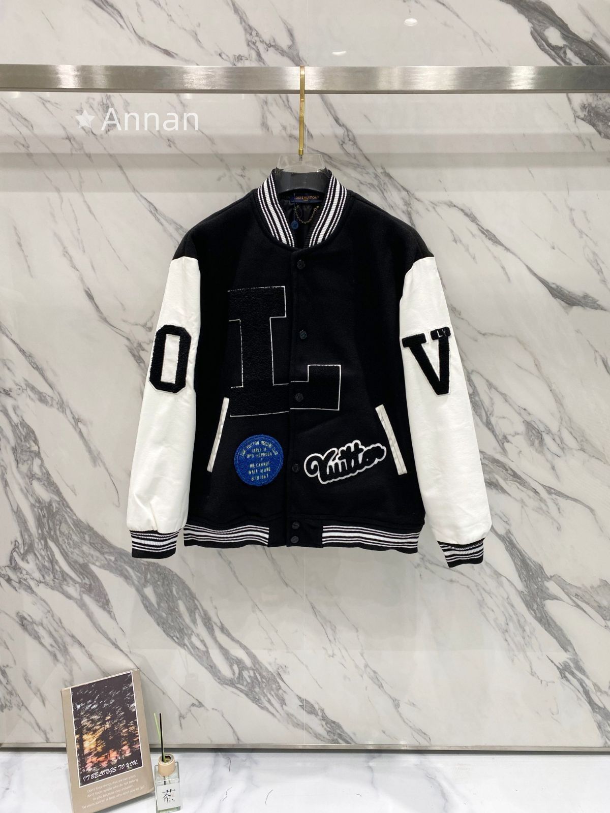 新品 LOUIS VUITTON ルイヴィトン メンズ ジャケット アウター スタジャン