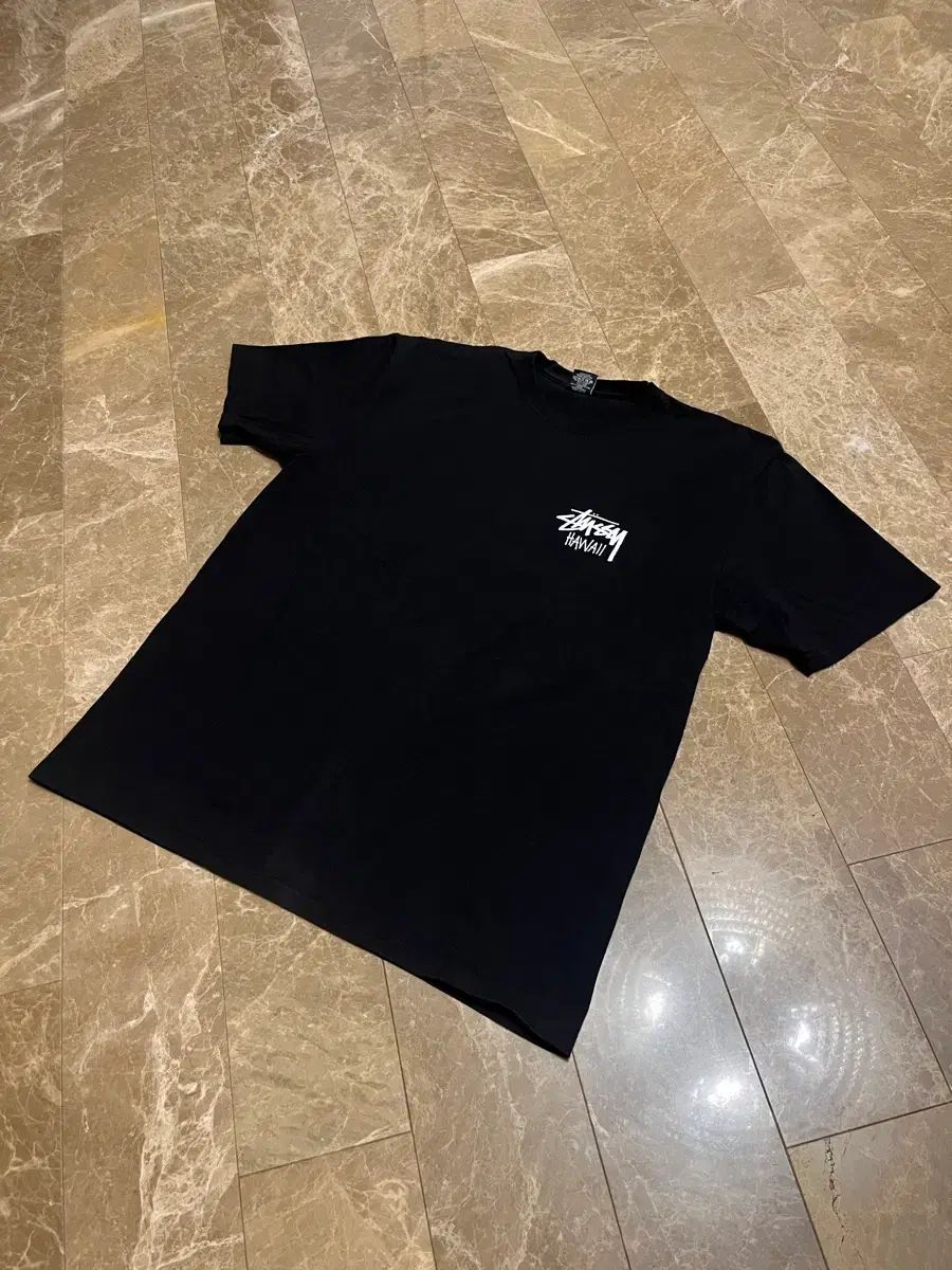 STUSSY ハワイ HAWAII 黒半袖