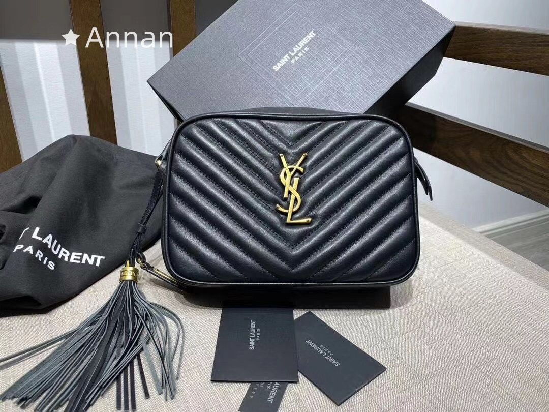 【未使用品】最終値下げ 状態良 超美品レディース YSL Yves Saint Laurent イヴサンローラン ショルダーバッグ