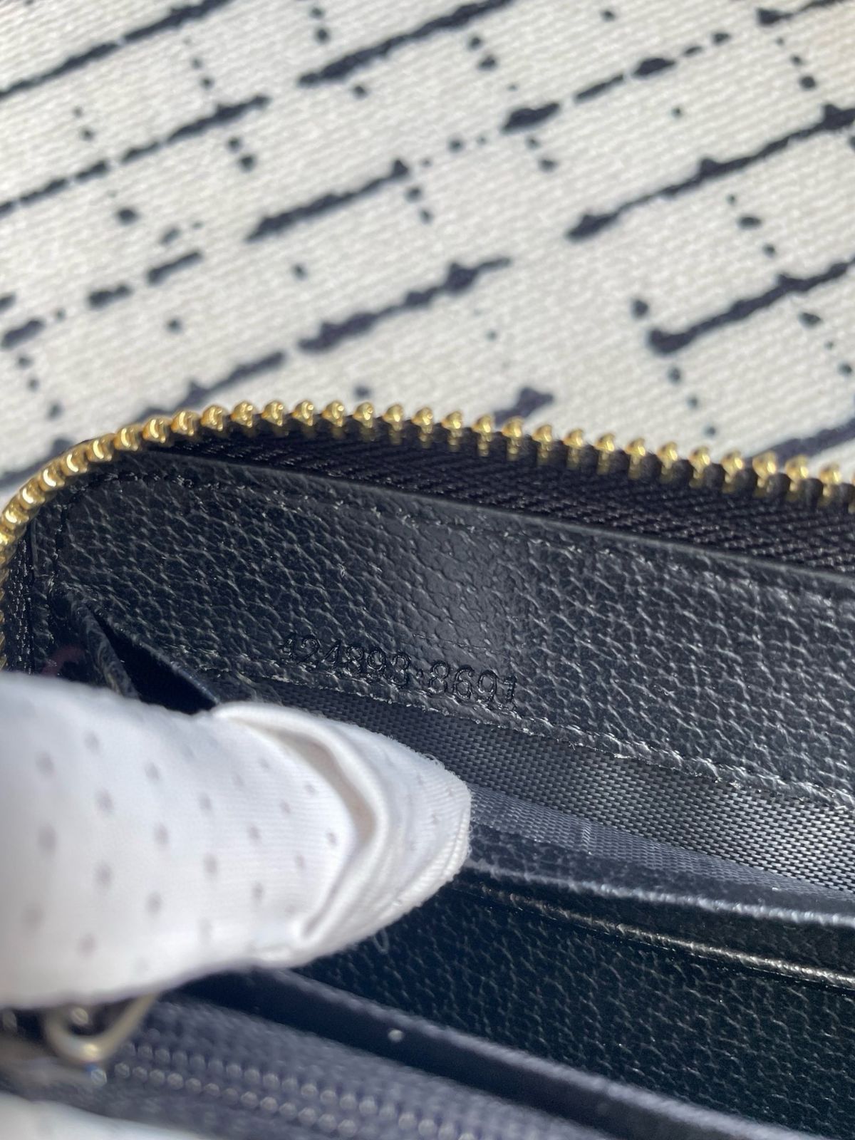最終値下げ GUCCI グッチ長財布 ウォレット 長財布 小銭入れ 最終値下げ GUCCI グッチ長財布 ウォレット 長財布 小銭入れ