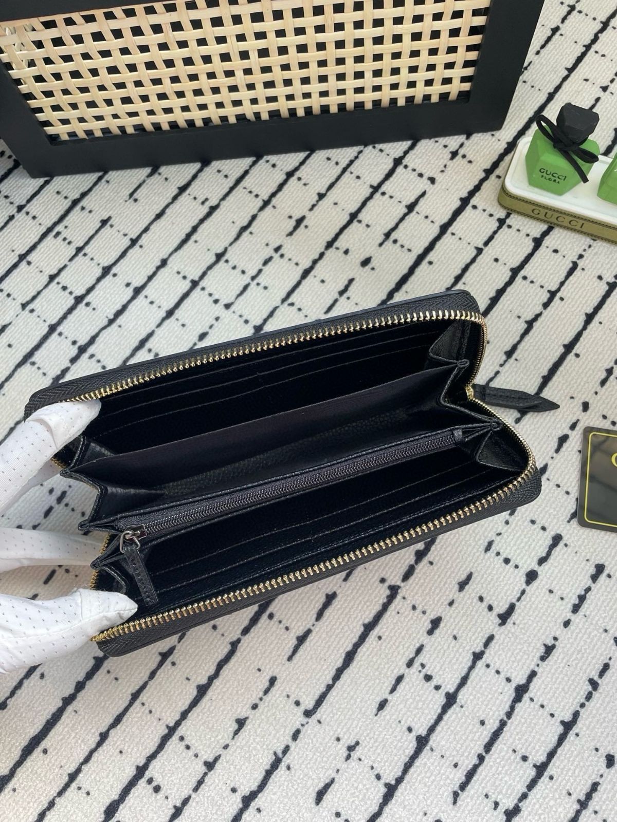 最終値下げ GUCCI グッチ長財布 ウォレット 長財布 小銭入れ 最終値下げ GUCCI グッチ長財布 ウォレット 長財布 小銭入れ