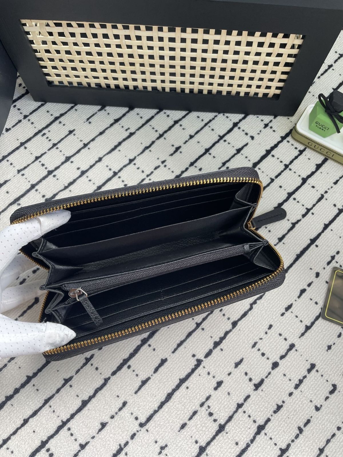 状態良 GUCCI グッチ ウォレット 小銭入れ 状態良 GUCCI グッチ ウォレット 小銭入れ