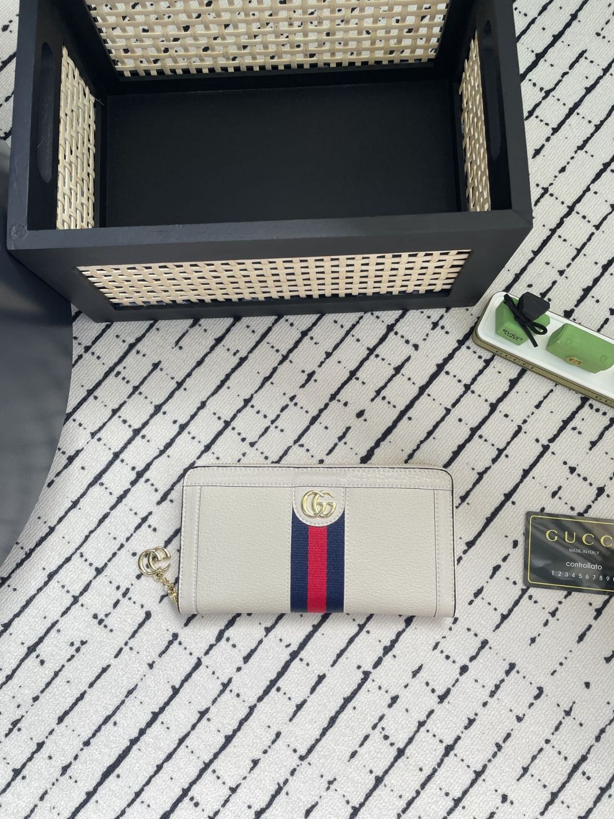 激レア GUCCI グッチ ウォレット 小銭入れ