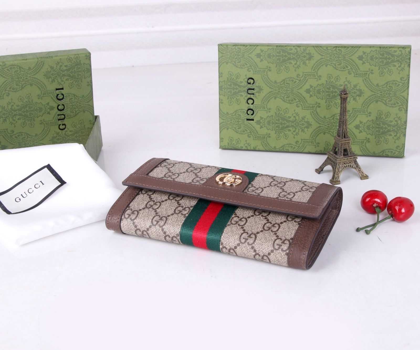 お洒落 即完売 GUCCI グッチ長財布 ウォレット 長財布 小銭入れ お洒落 即完売 GUCCI グッチ長財布 ウォレット 長財布 小銭入れ
