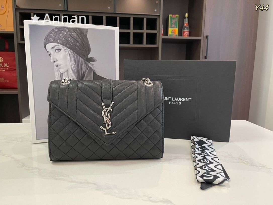 美品 期間限定☆ 良品 レディース YSL Yves Saint Laurent イヴサンローラン ショルダーバッグ