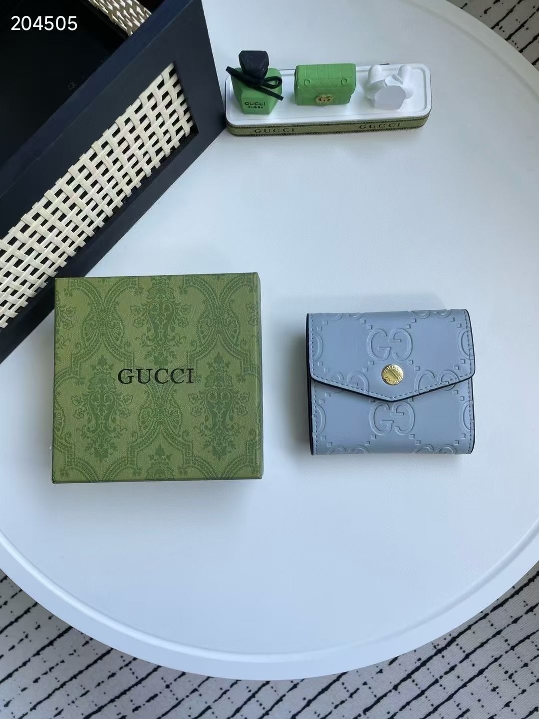 大人気 極美品 GUCCI グッチ 折り財布 小銭入れ