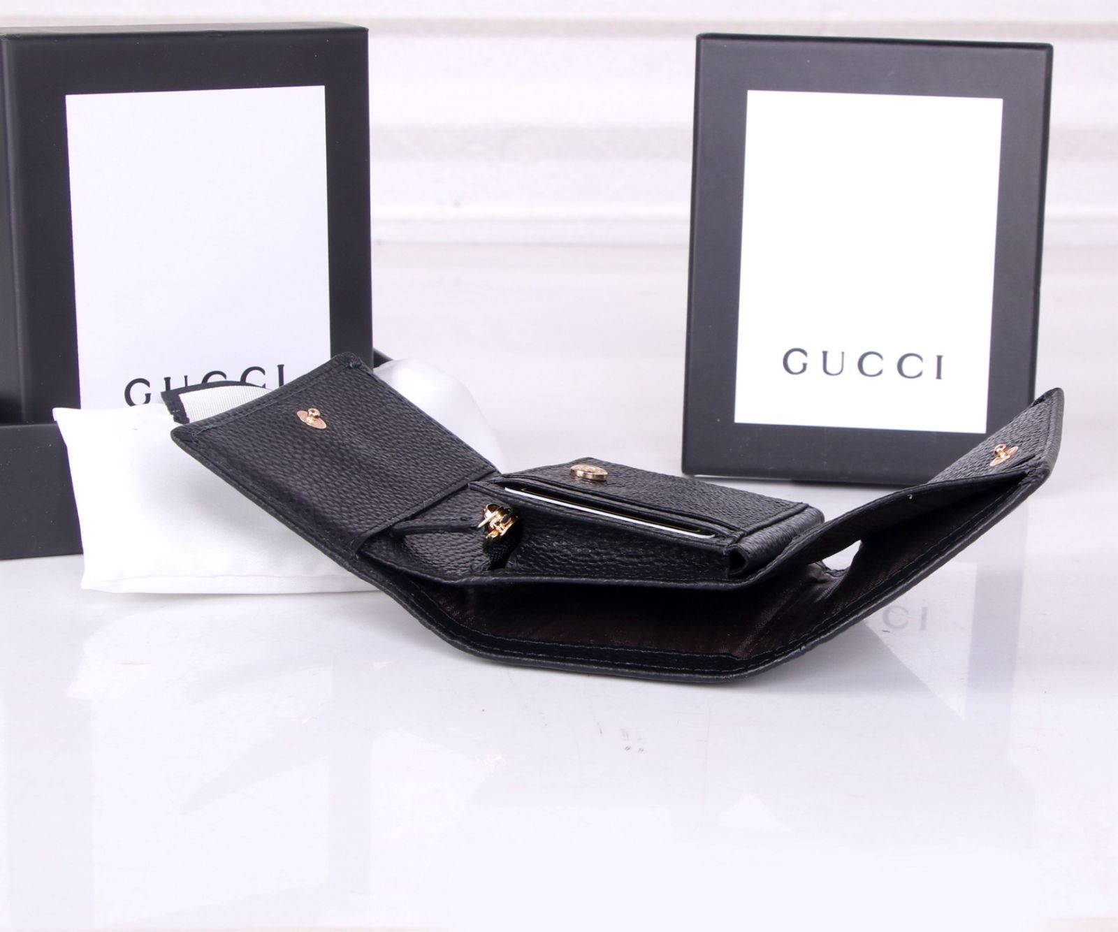 新品 本日特価 GUCCI グッチ 折り財布 小銭入れ