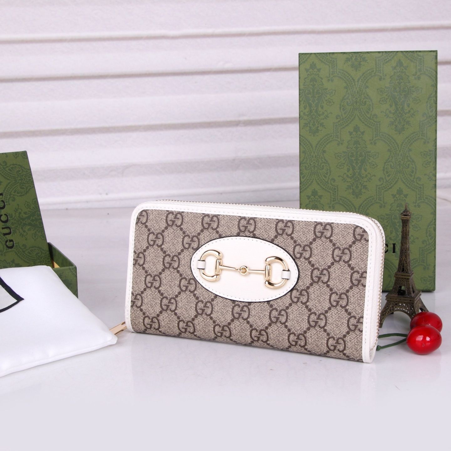 送料込☆ GUCCI グッチ長財布 ウォレット 長財布 小銭入れ