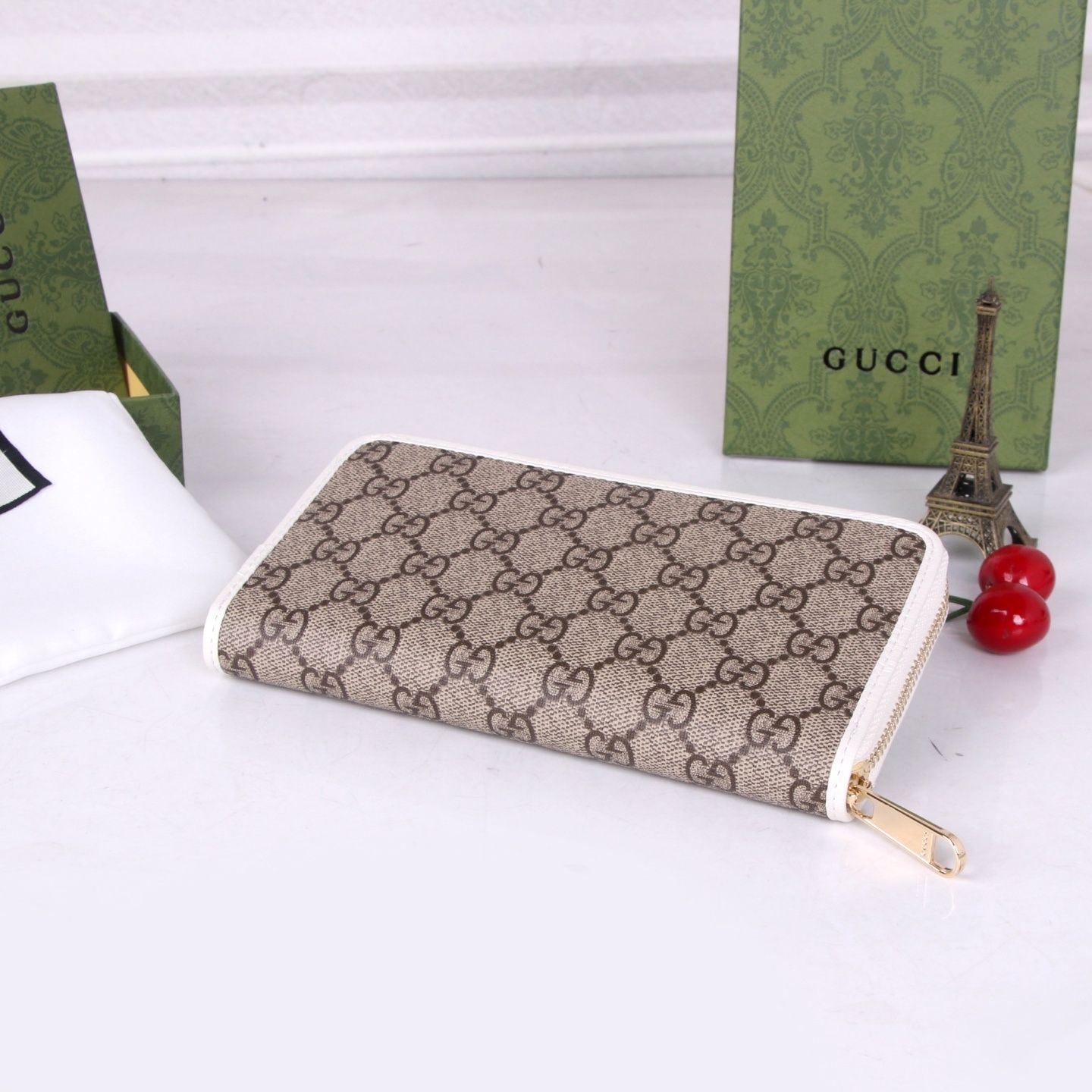 送料込☆ GUCCI グッチ長財布 ウォレット 長財布 小銭入れ