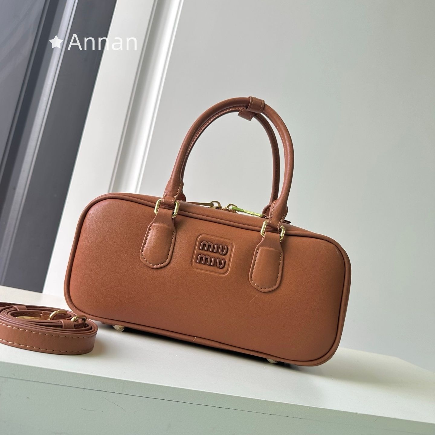 超美品値下げ 超美品良品 レディース MIUMIUミュウミュウ ハンドバッグ