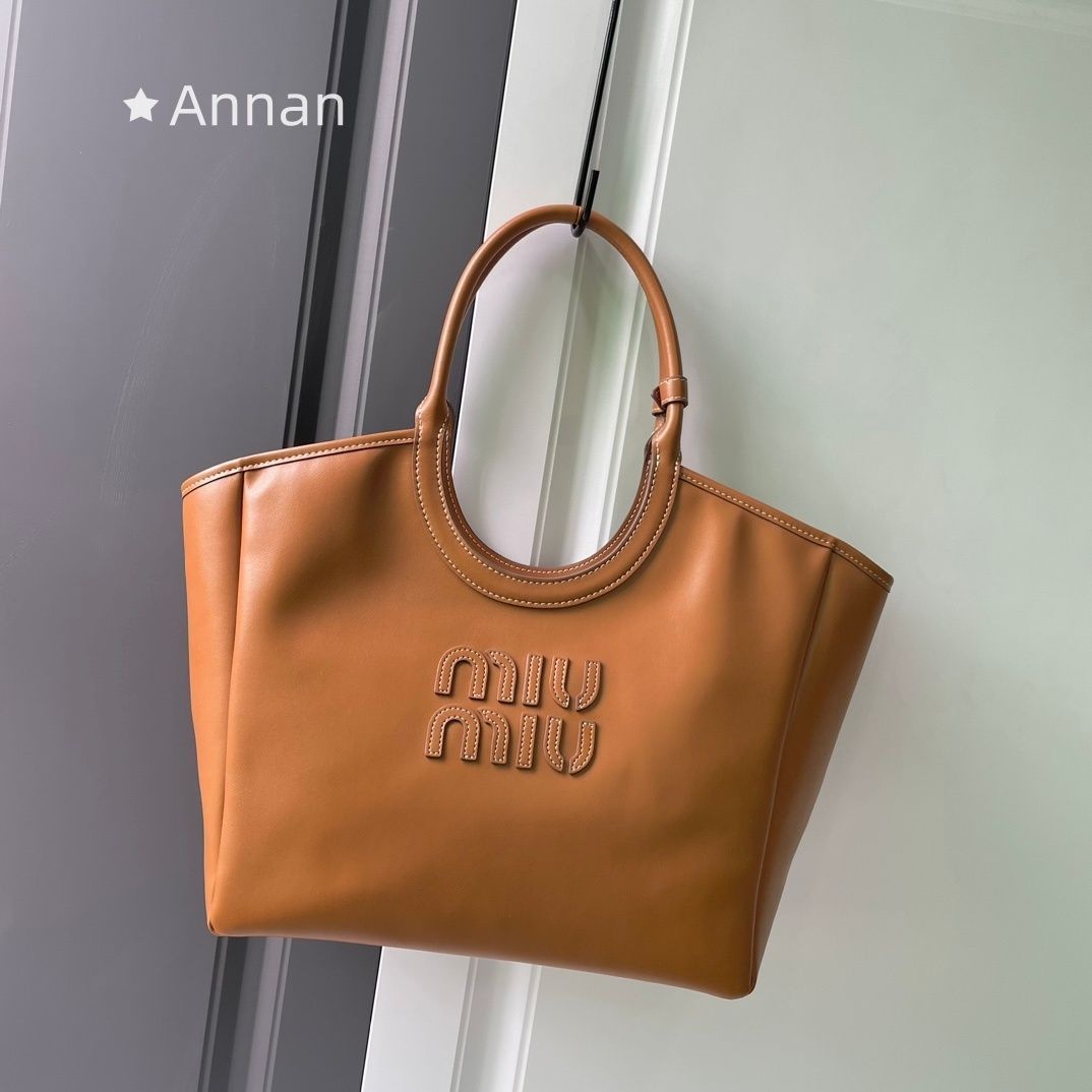 お洒落 レディース MIUMIUミュウミュウ ハンドバッグ