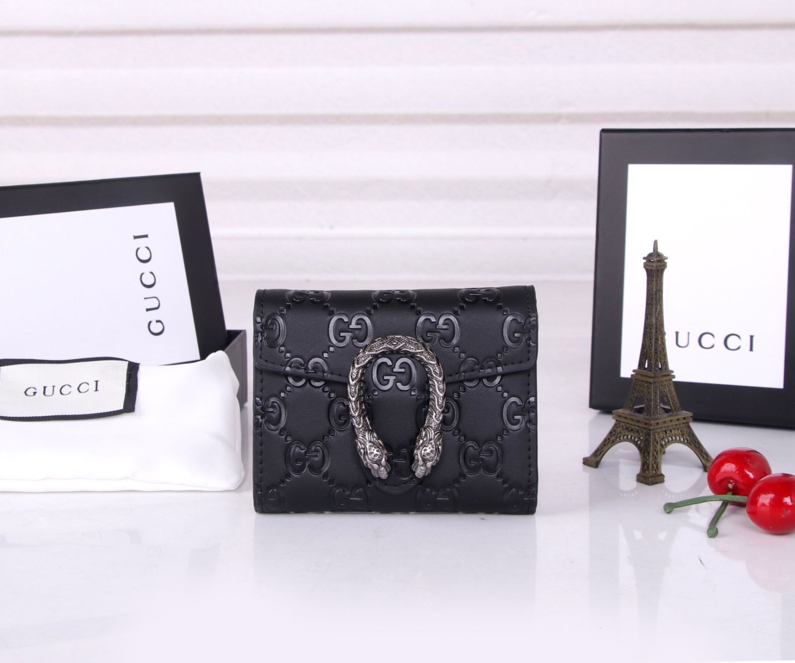 人気 極美品 GUCCI グッチ 折り財布 小銭入れ