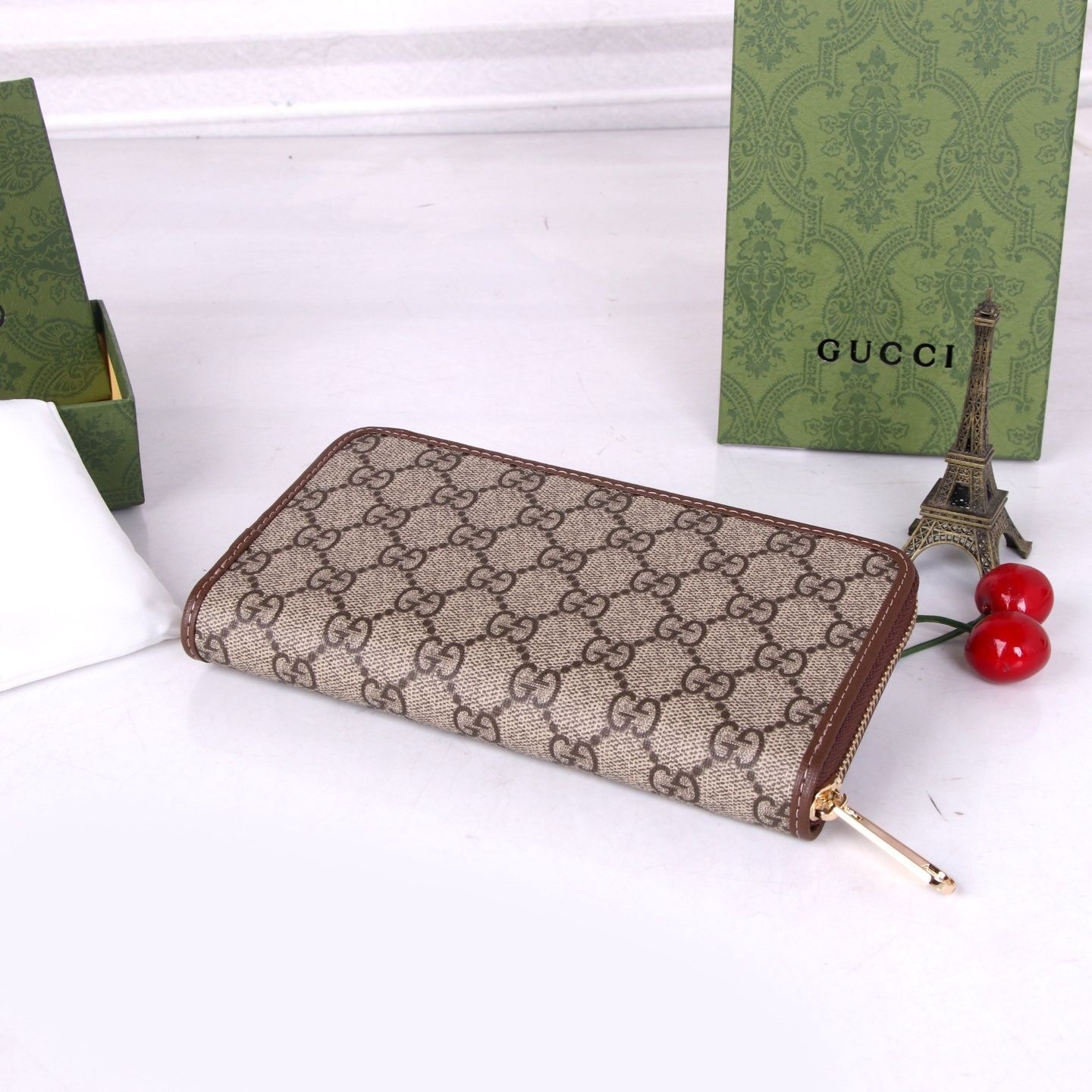大幅値下げ GUCCI グッチ長財布 ウォレット 長財布 小銭入れ 大幅値下げ GUCCI グッチ長財布 ウォレット 長財布 小銭入れ