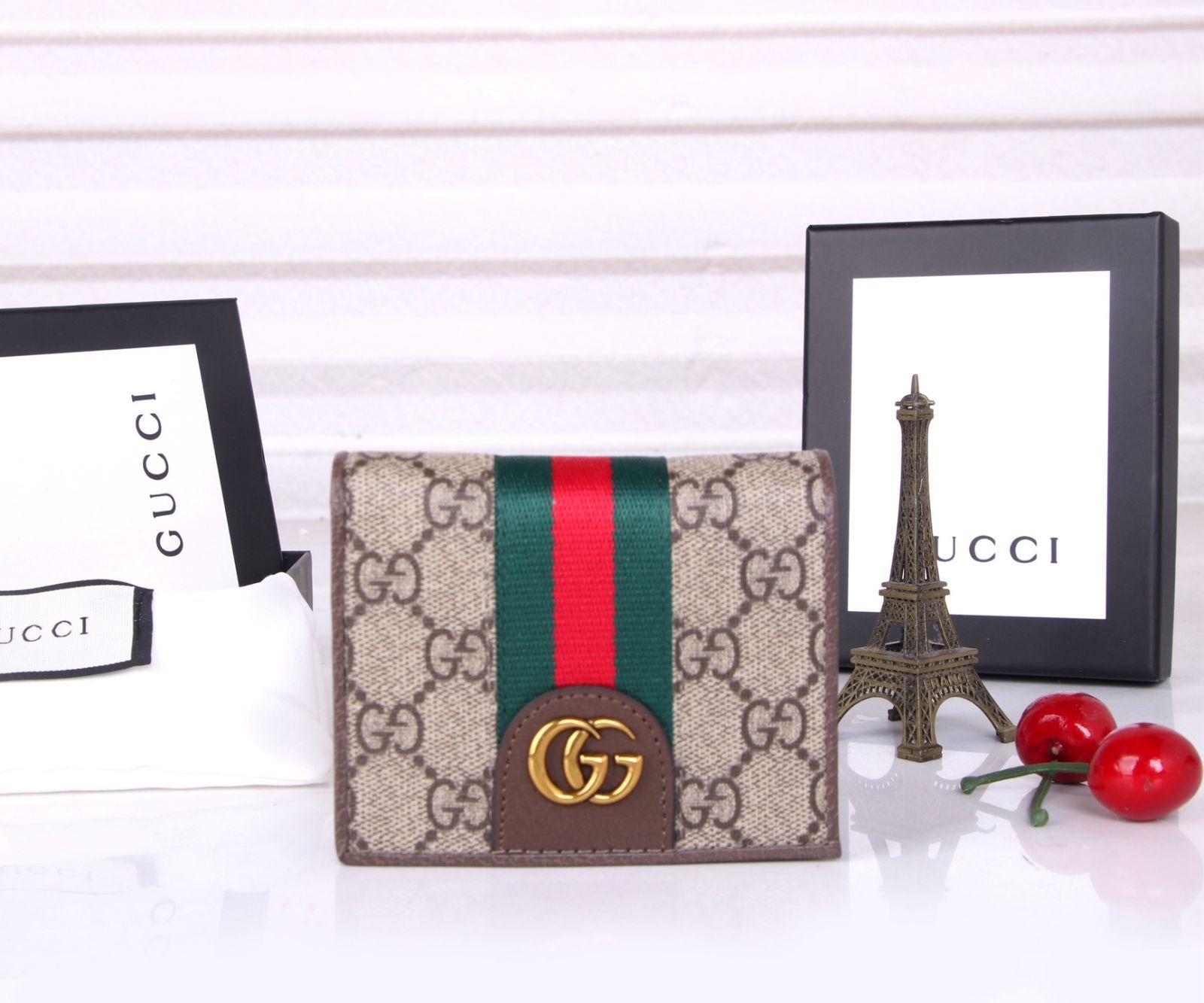 実用性 【極美品】 GUCCI グッチ 折り財布 小銭入れ
