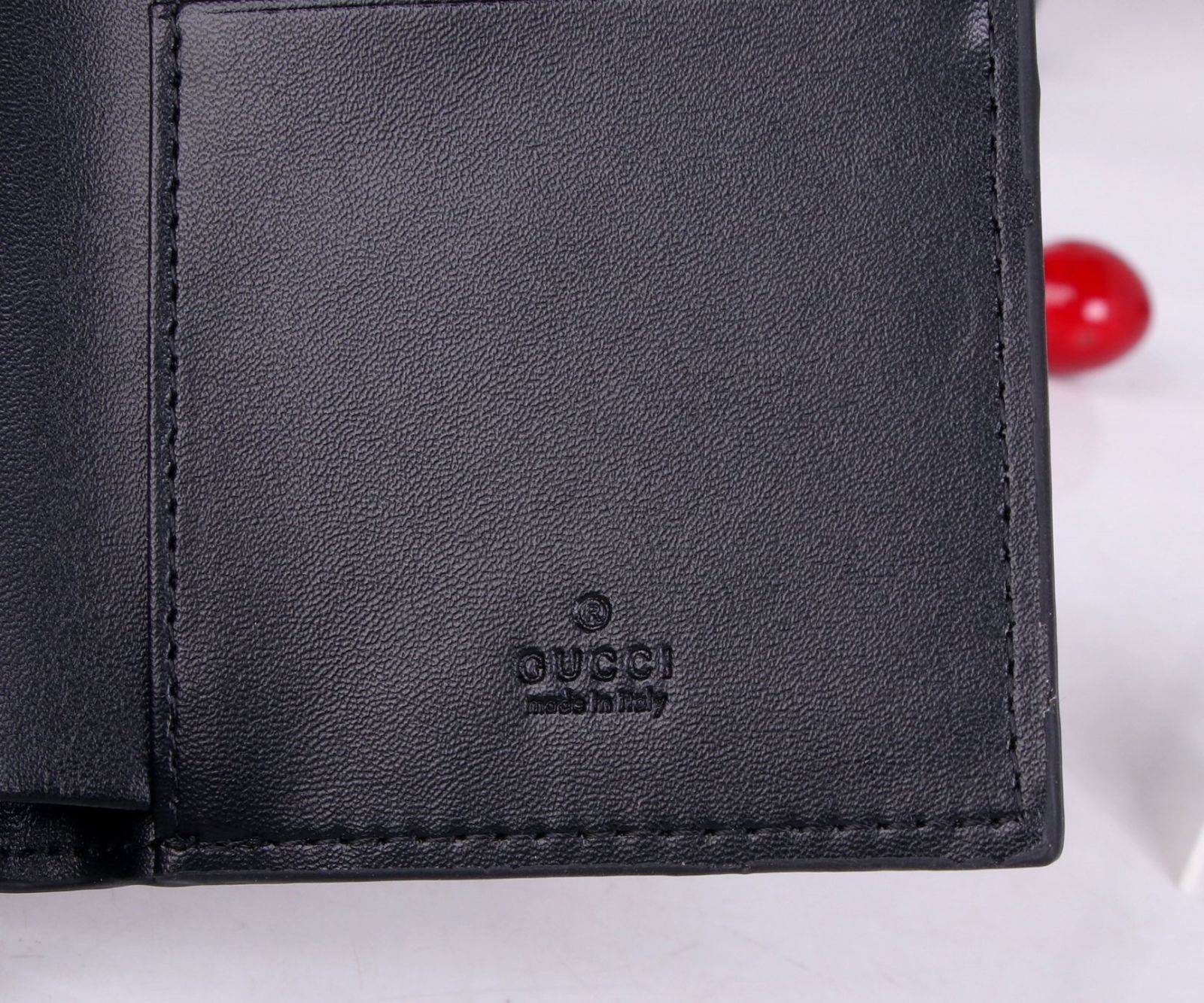 激レア 極美品 GUCCI グッチ 折り財布 小銭入れ 激レア 極美品 GUCCI グッチ 折り財布 小銭入れ