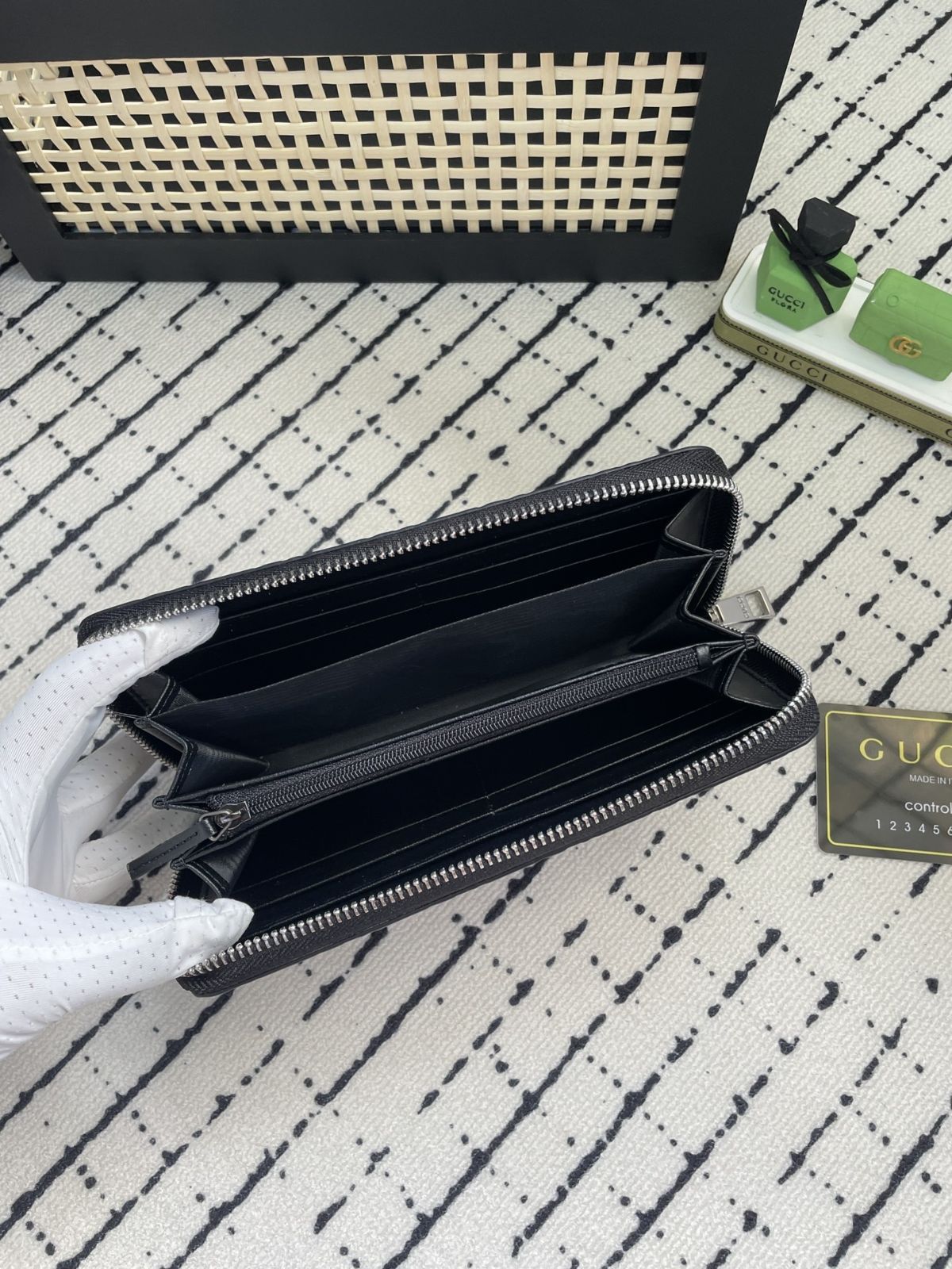 最終値下げ GUCCI グッチ ウォレット 長財布 小銭入れ 最終値下げ GUCCI グッチ ウォレット 長財布 小銭入れ