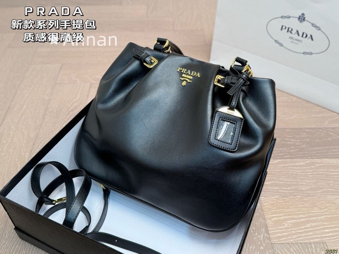 大人気 送料込☆ 良品 レディース PRADA プラダ ショルダーバッグ