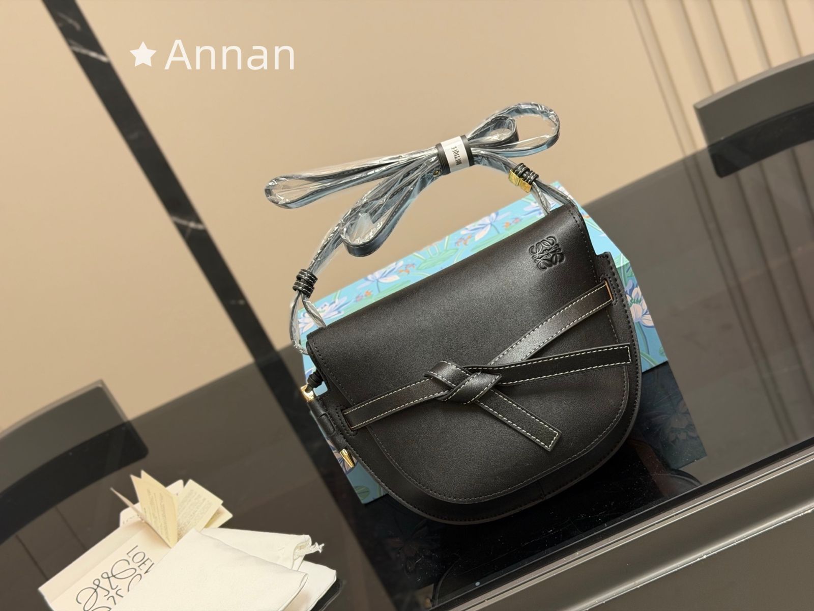 激レア 送料無料レディース LOEWE　ロエベ ショルダーバッグ