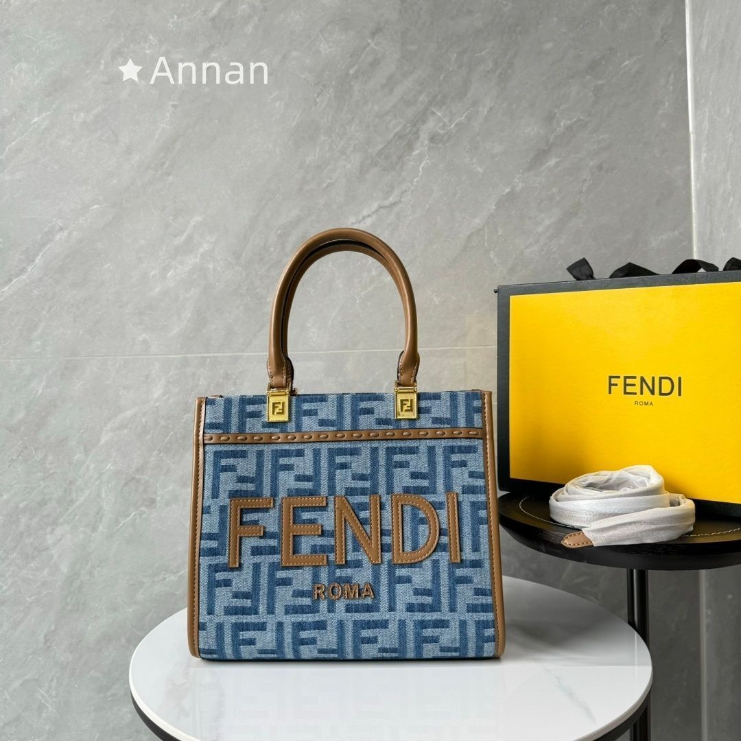 激レア 極美品 良品送料込☆ 良品 レディース FENDI フェンディ ハンドバッグ
