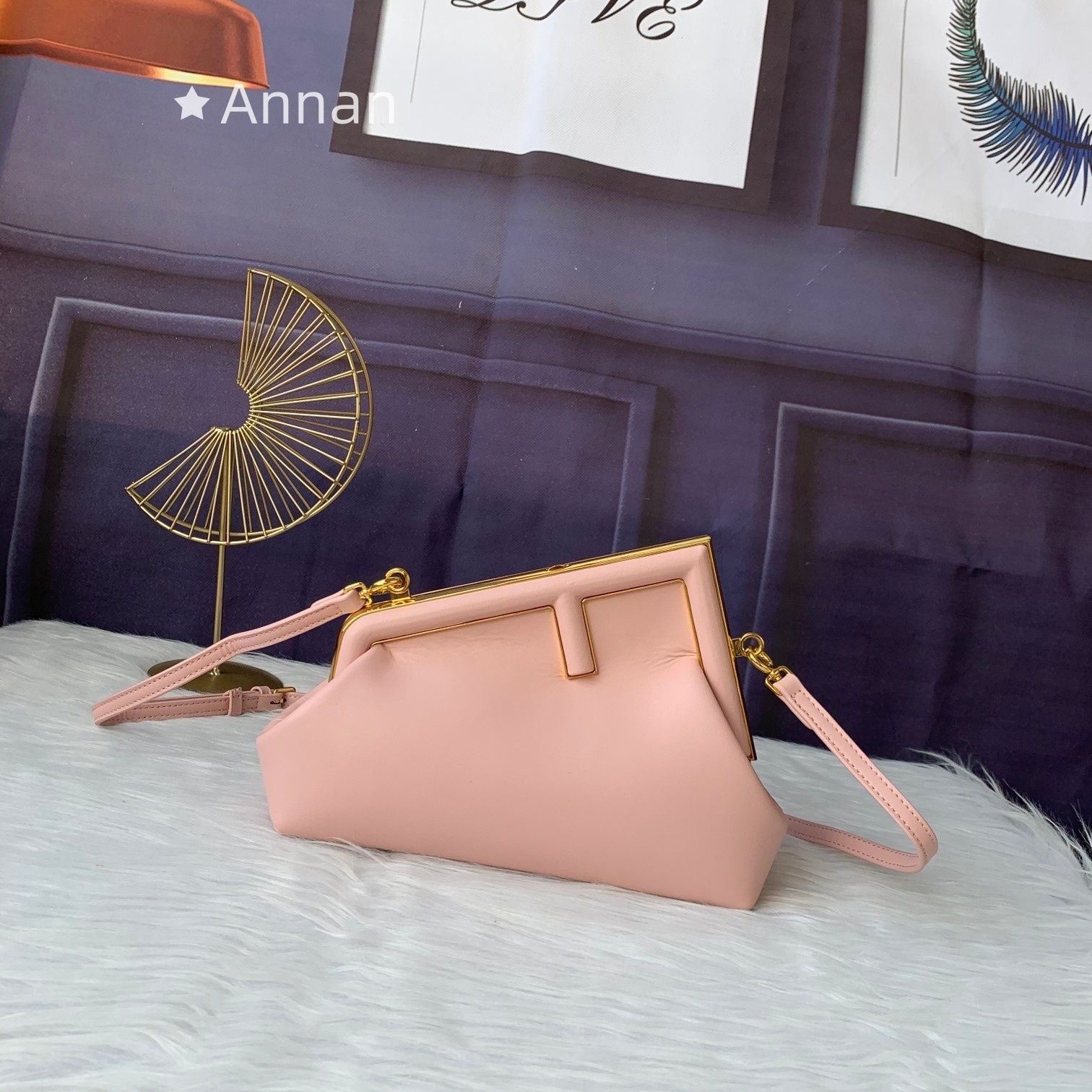 全新 限定価格送料込良品 レディース FENDI フェンディ ショルダーバッグ