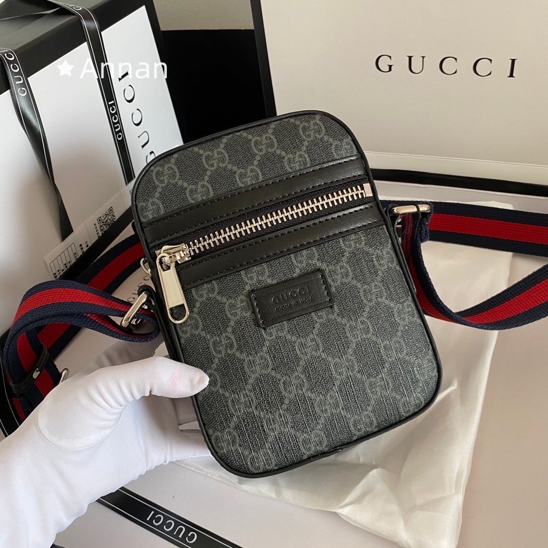 【限定】送料無料 GUCCI グッチ ショルダーバッグ GGスプリーム 598103