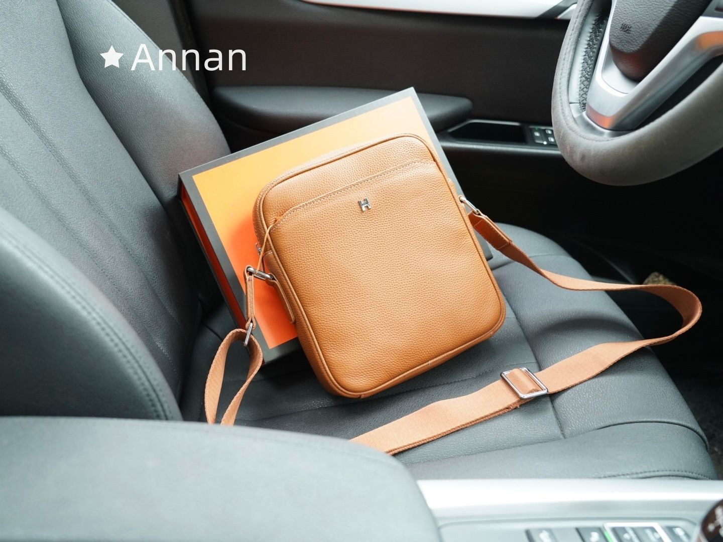 【極美品 現行型】美品 メンズ HERMES エルメス ショルダーバッグ
