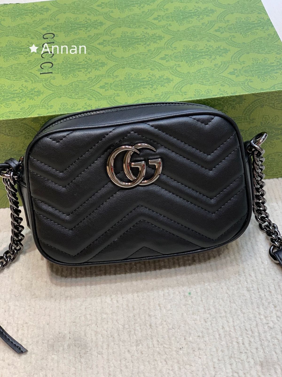希少 新品 GUCCI グッチ GGマーモント 448065 ショルダーバッグ レザー ブラック レディース