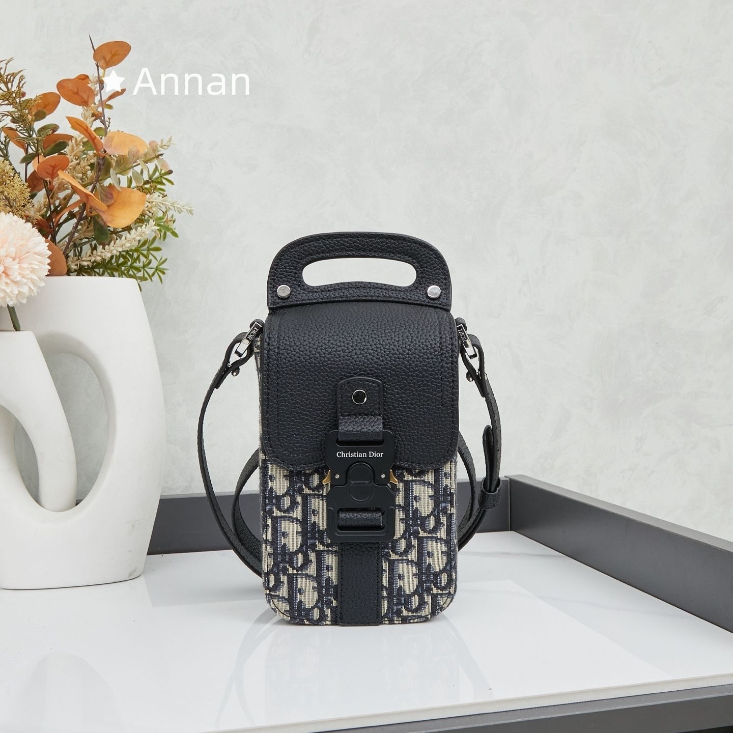 状態良 新品 期間限定☆ メンズ Christian Dior クリスチャンディオール ショルダーバッグ
