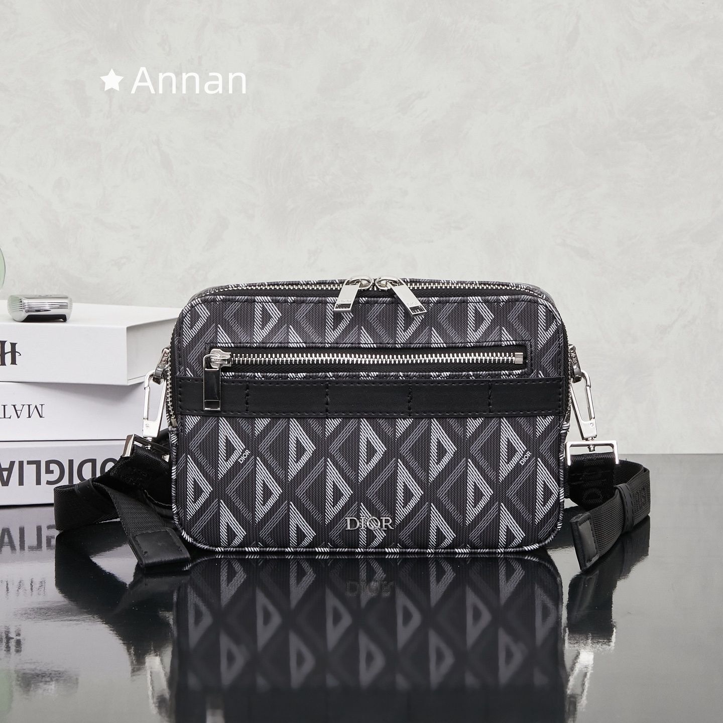 大人気 極美品 メンズ Christian Dior クリスチャンディオール ショルダーバッグ