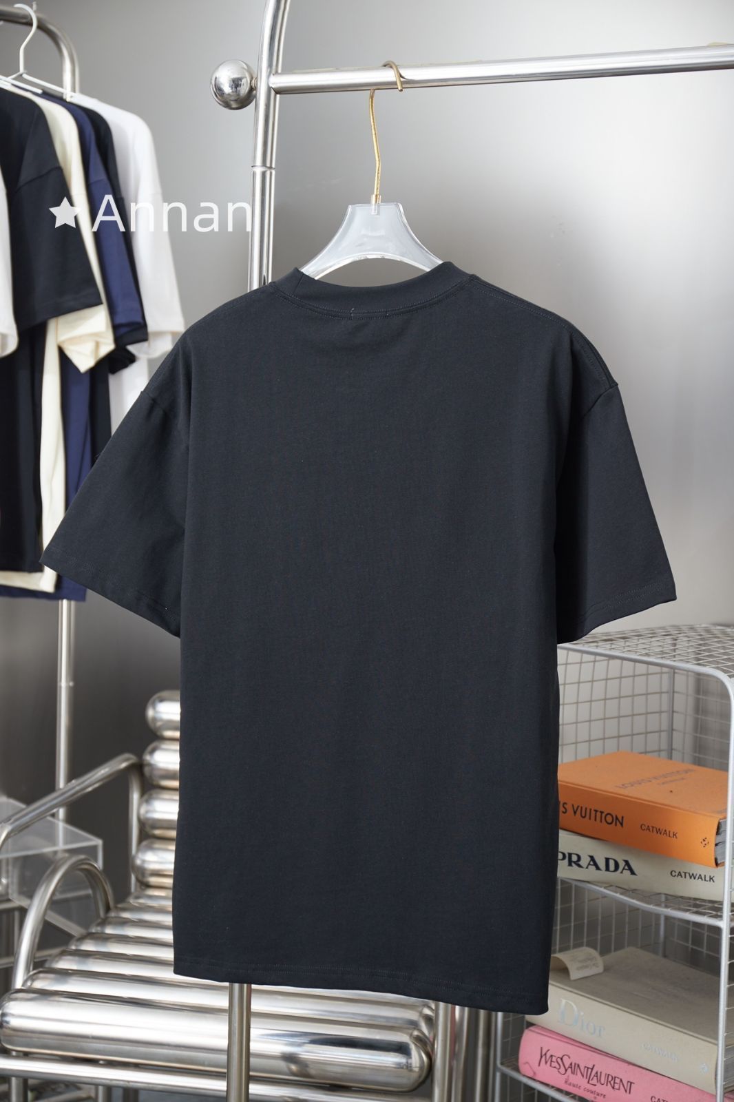 美品 美品 CELINE セリーヌ Tシャツ 半袖 夏服 トップス 男女兼用 美品 美品 CELINE セリーヌ Tシャツ 半袖 夏服 トップス 男女兼用