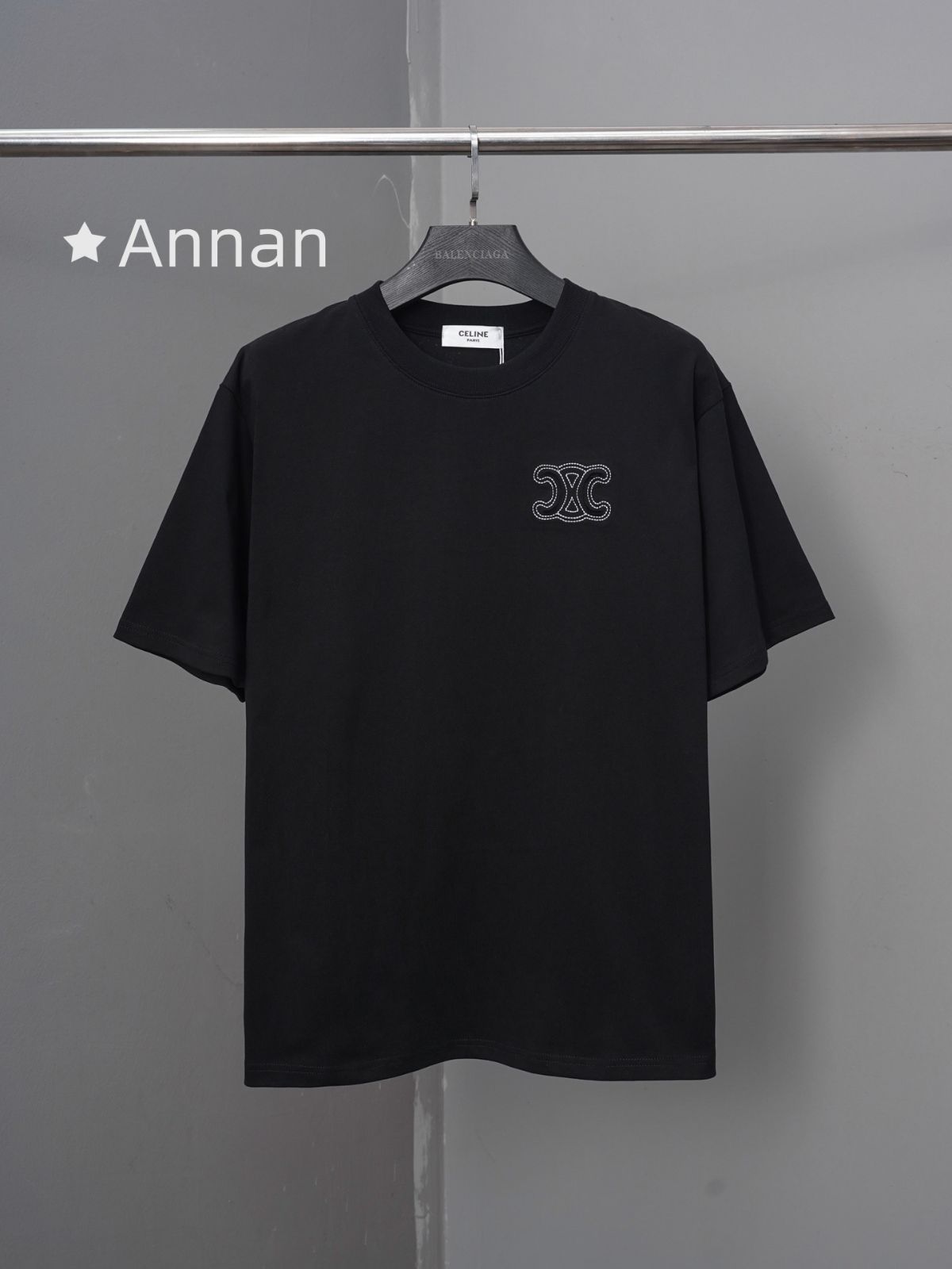 最終値下げ 新品 CELINE セリーヌ Tシャツ　半袖　夏服　トップス 男女兼用