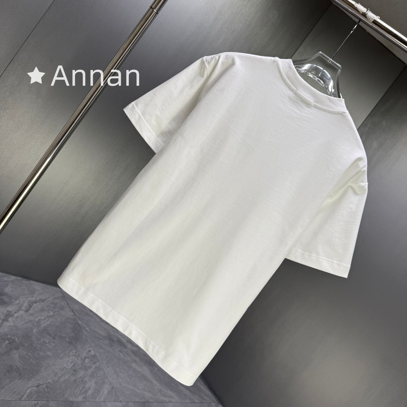 状態良 美品 CELINE セリーヌ Tシャツ 半袖 夏服 トップス 男女兼用 状態良 美品 CELINE セリーヌ Tシャツ 半袖 夏服 トップス 男女兼用