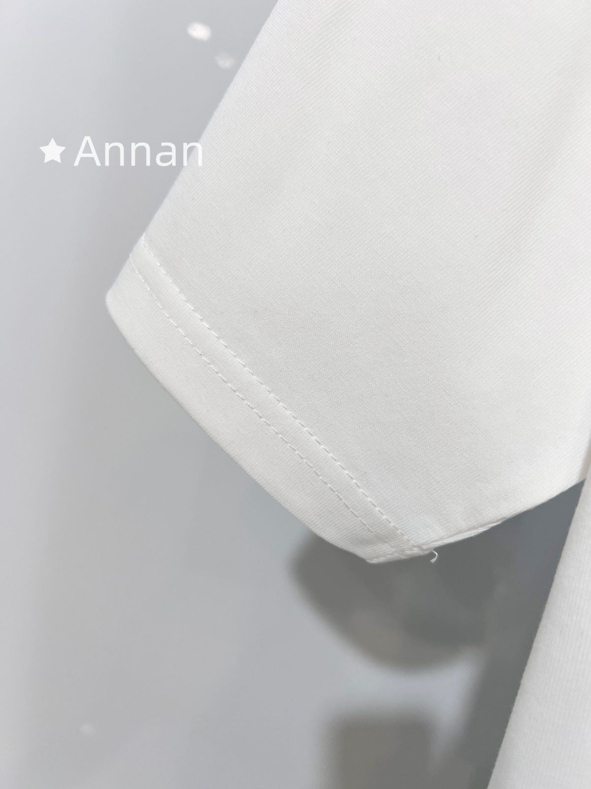 【未使用品】最終値下げ Christian Dior クリスチャンディオール Tシャツ　半袖　夏服　トップス 男女兼用