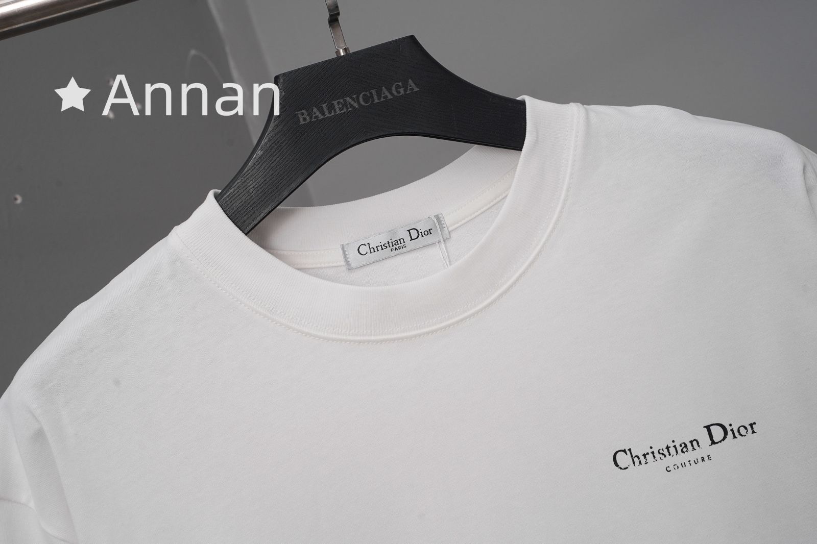 【極美品 現行型】美品 Christian Dior クリスチャンディオール Tシャツ 半袖 夏服 トップス 男女兼用 【極美品 現行型】美品 Christian Dior クリスチャンディオール Tシャツ 半袖 夏服 トップス 男女兼用