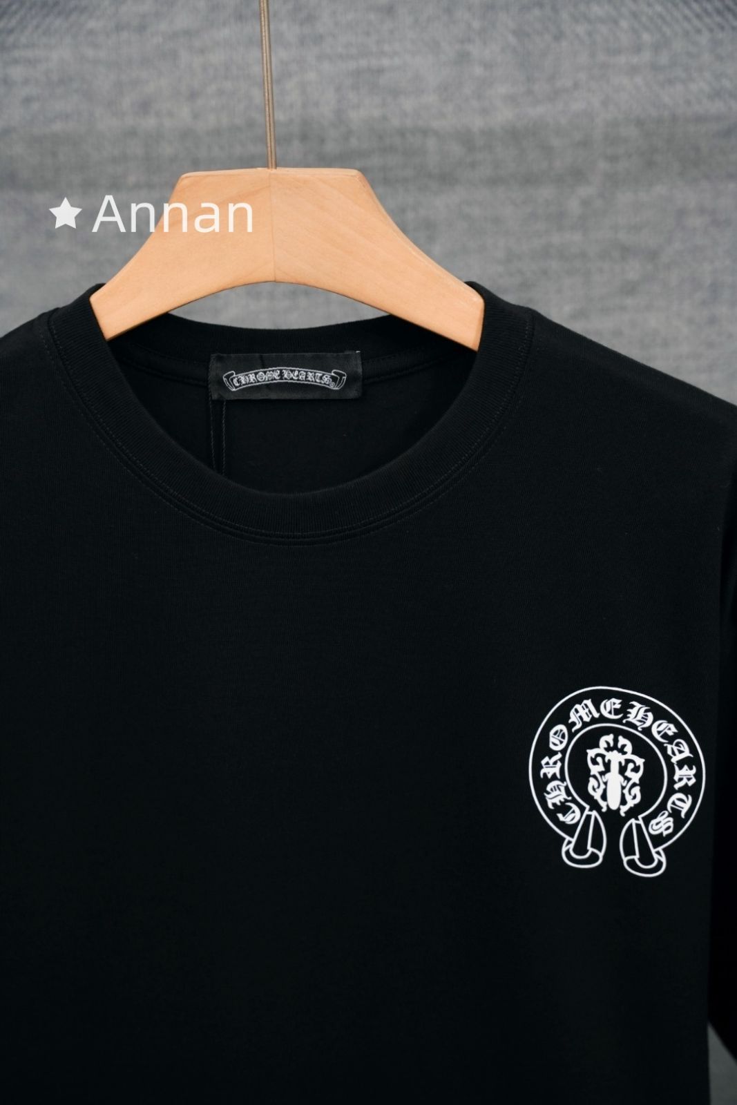 【最終値下げ】 美品 CHROME HEARTS クロムハーツ Tシャツ　半袖　夏服　トップス 男女兼用